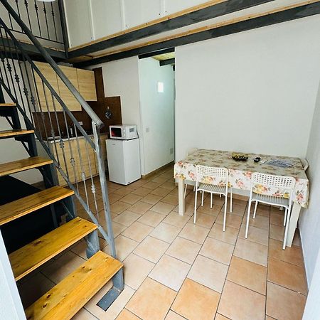 Апартаменти Casa Imbriani Napoli Екстер'єр фото